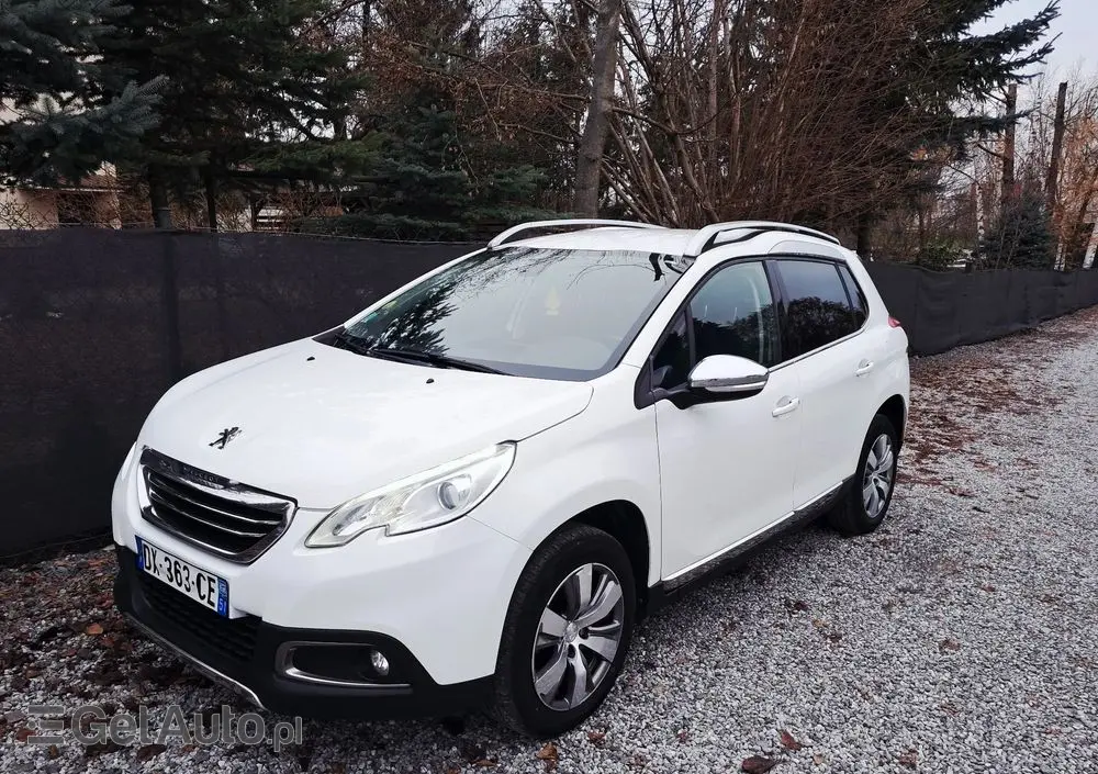 PEUGEOT 2008 BlueHDi 100 STOP & START Allure