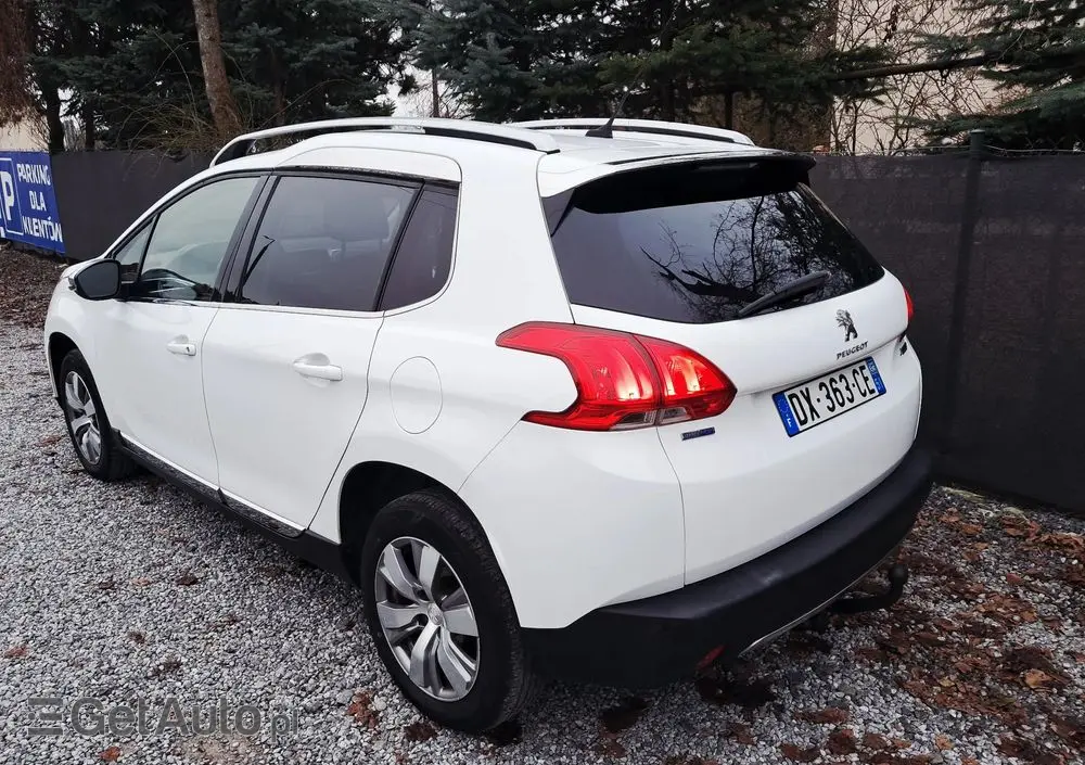 PEUGEOT 2008 BlueHDi 100 STOP & START Allure