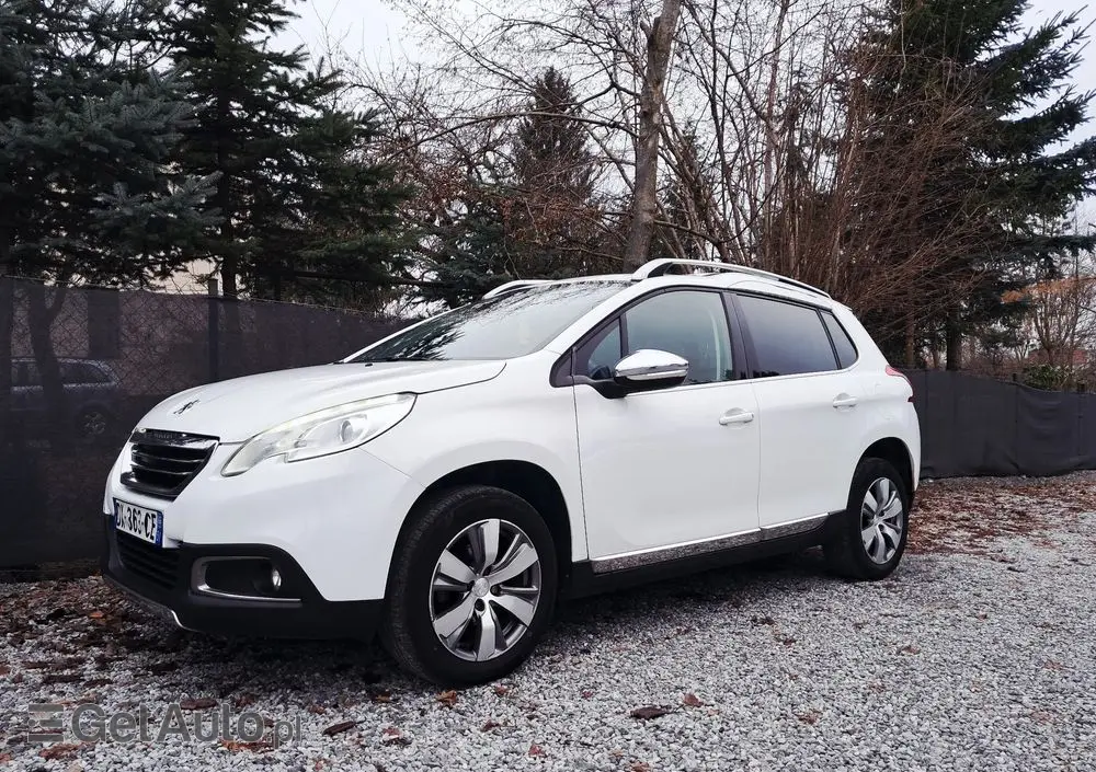 PEUGEOT 2008 BlueHDi 100 STOP & START Allure