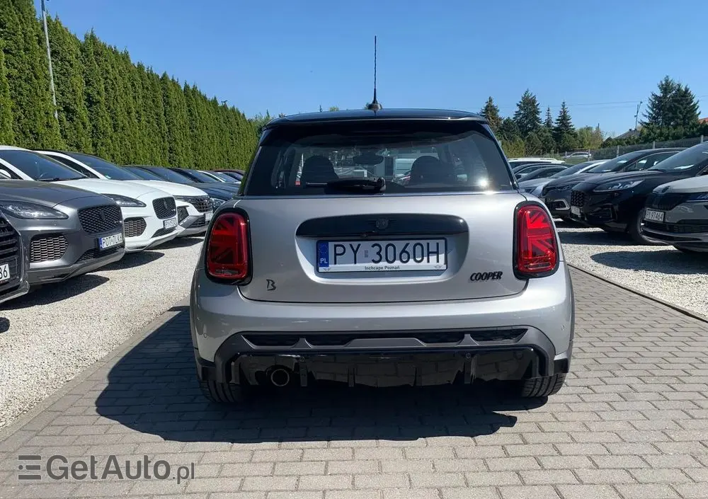 MINI Cooper John Works Trim