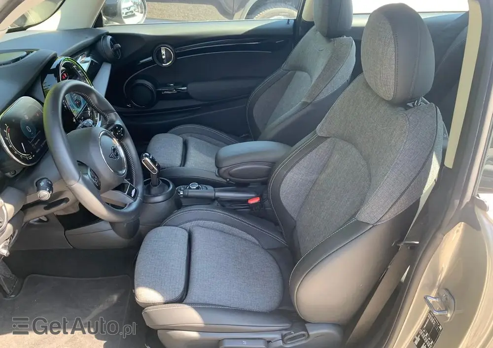 MINI Cooper John Works Trim