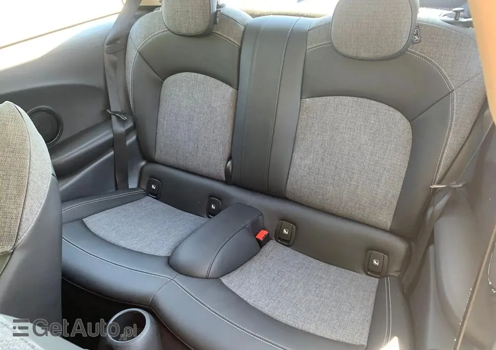 MINI Cooper John Works Trim