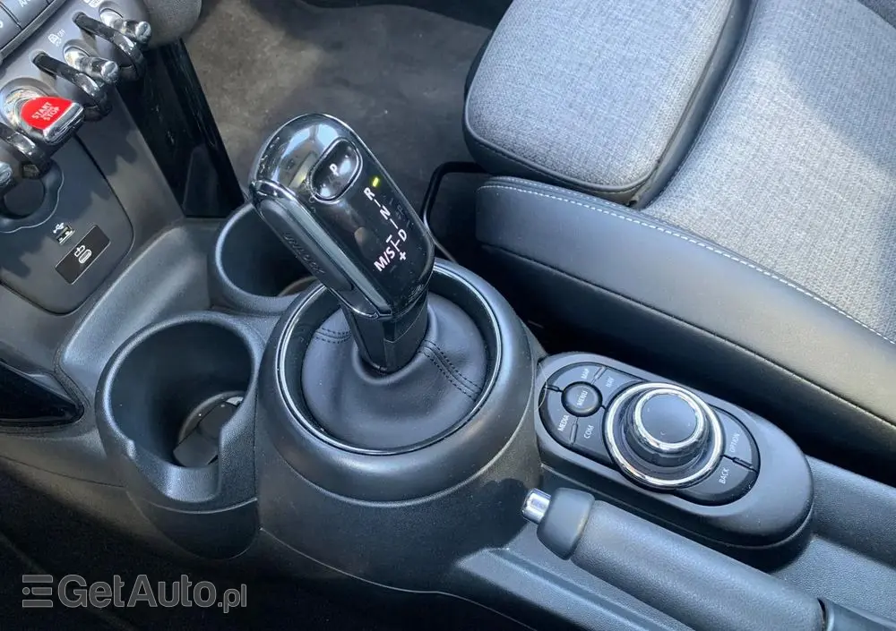 MINI Cooper John Works Trim