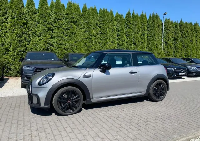 MINI Cooper John Works Trim