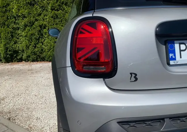 MINI Cooper John Works Trim