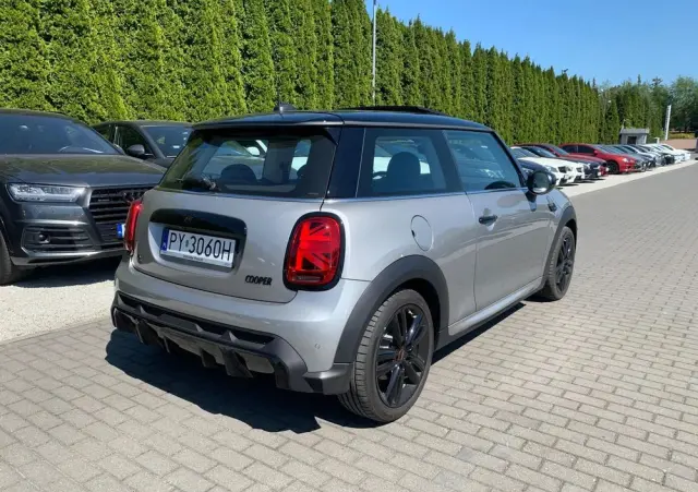 MINI Cooper John Works Trim