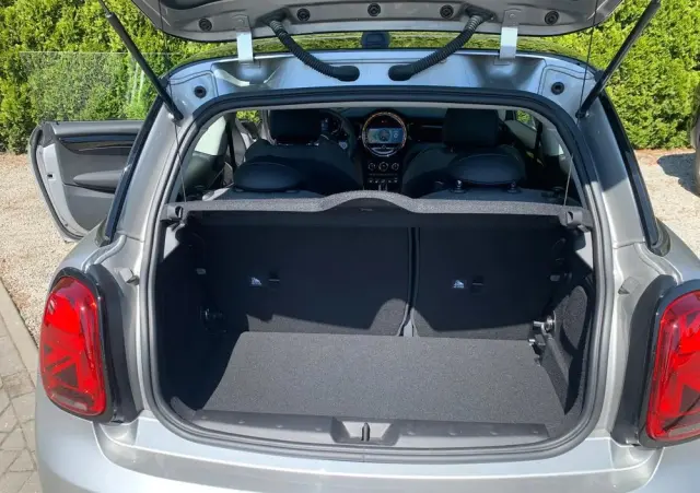 MINI Cooper John Works Trim