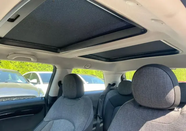 MINI Cooper John Works Trim