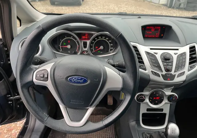 FORD Fiesta 1.25 Titanium