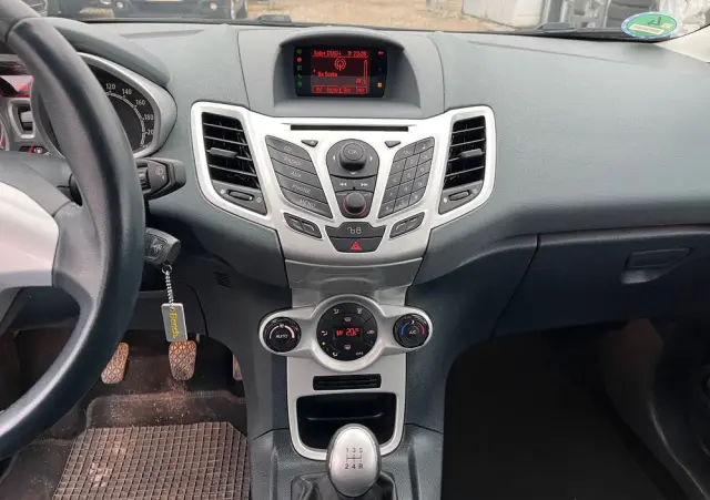 FORD Fiesta 1.25 Titanium