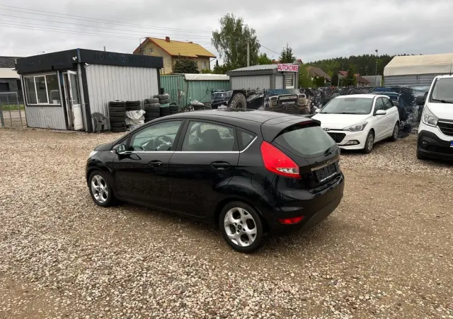 FORD Fiesta 1.25 Titanium