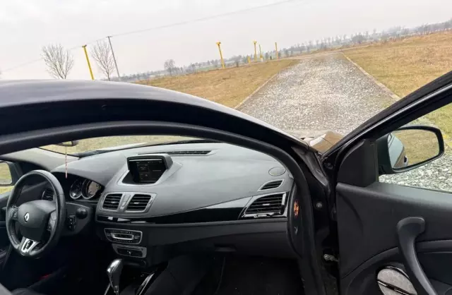 RENAULT Megane 