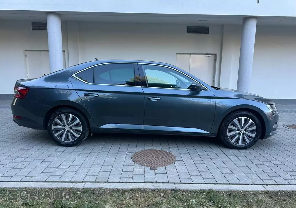 SKODA Superb 2.0 TSI Style DSG