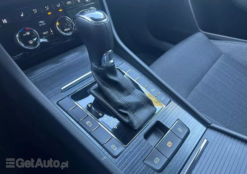 SKODA Superb 2.0 TSI Style DSG