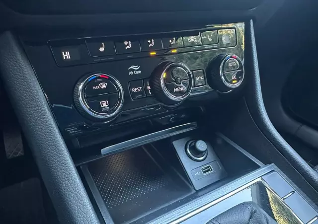 SKODA Superb 2.0 TSI Style DSG