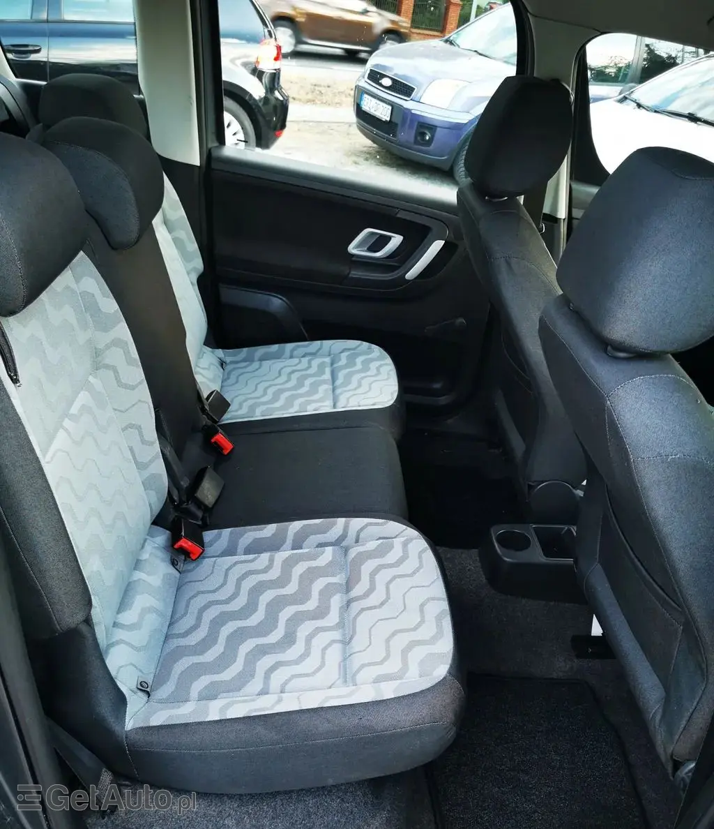 SKODA Roomster 