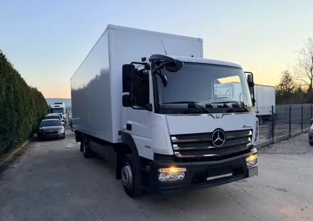 MERCEDES-BENZ ATEGO  /EURO 6 /3 MIEJSCA/KONTENER+WINDA/IZOTERMA/ASO/NISKI PRZEBIEG 62.000km!! 
