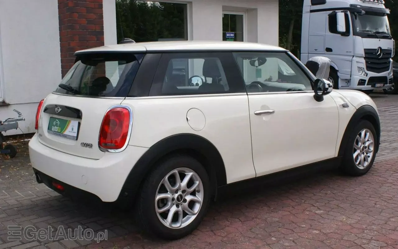 MINI Cooper Standard