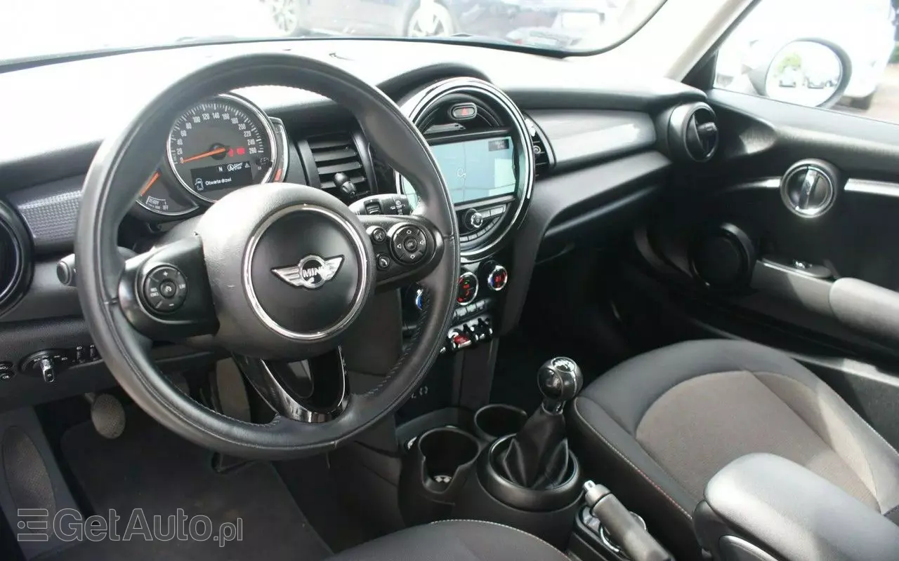 MINI Cooper Standard