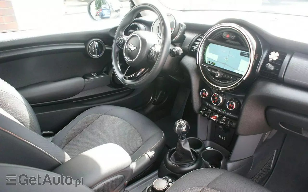 MINI Cooper Standard