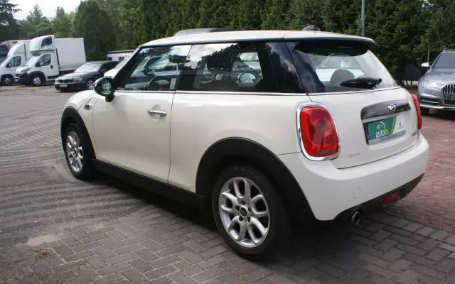 MINI Cooper Standard