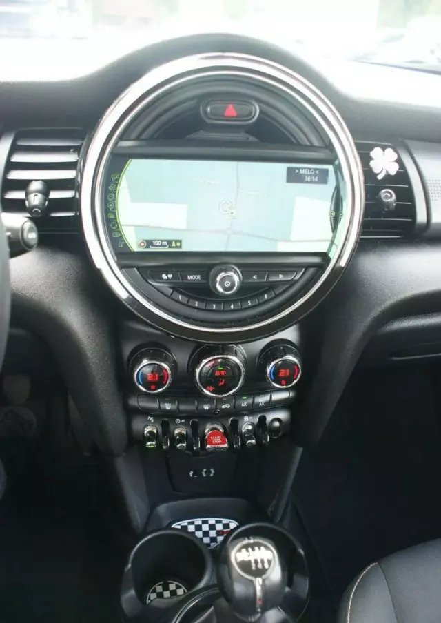 MINI Cooper Standard