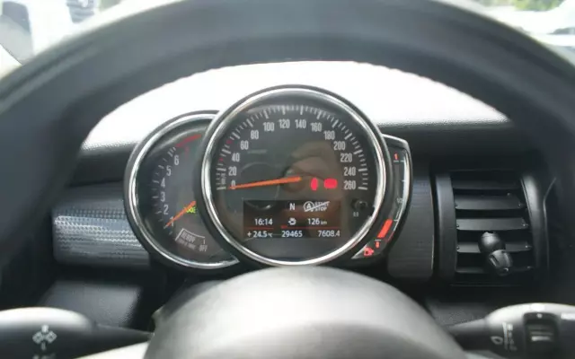 MINI Cooper Standard