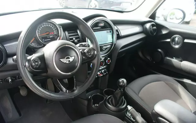 MINI Cooper Standard