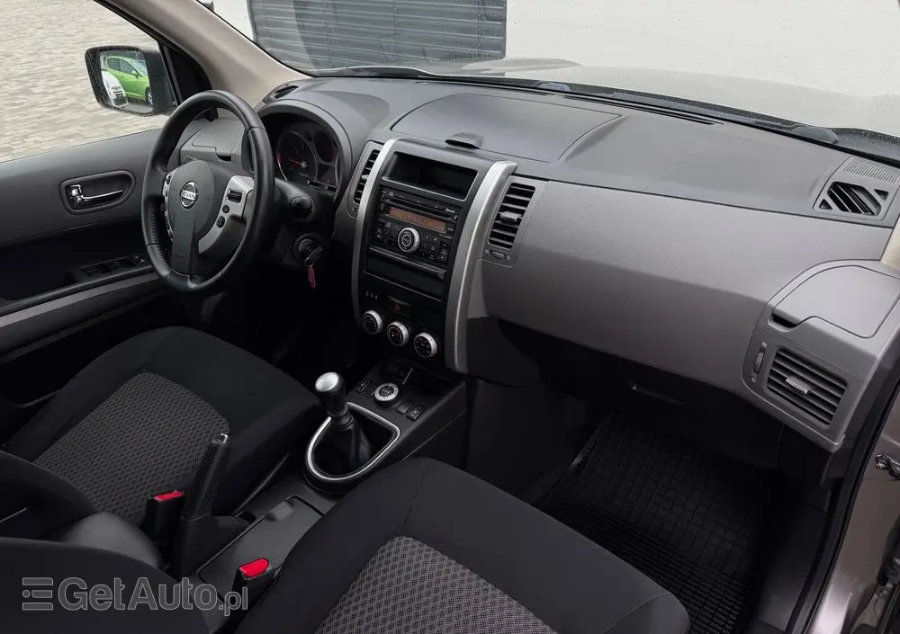 NISSAN X-Trail 2.0 4x4 XE
