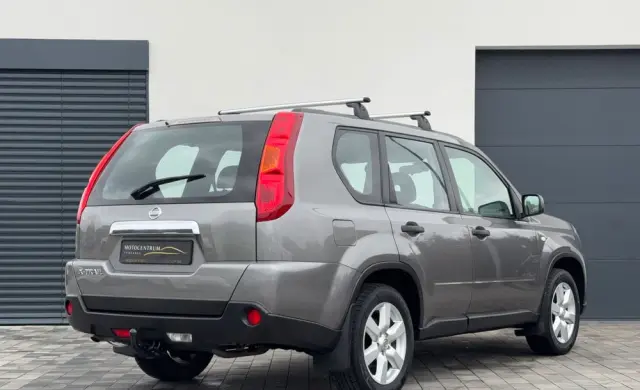 NISSAN X-Trail 2.0 4x4 XE