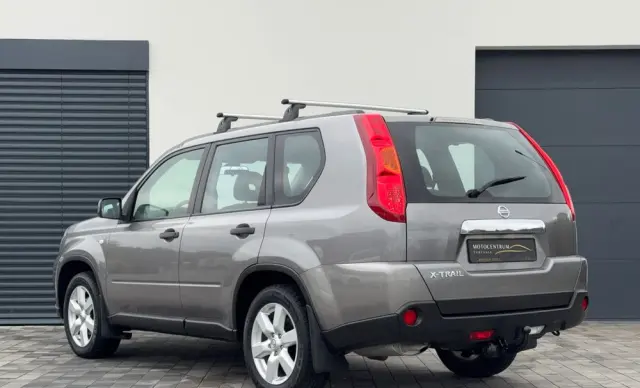 NISSAN X-Trail 2.0 4x4 XE