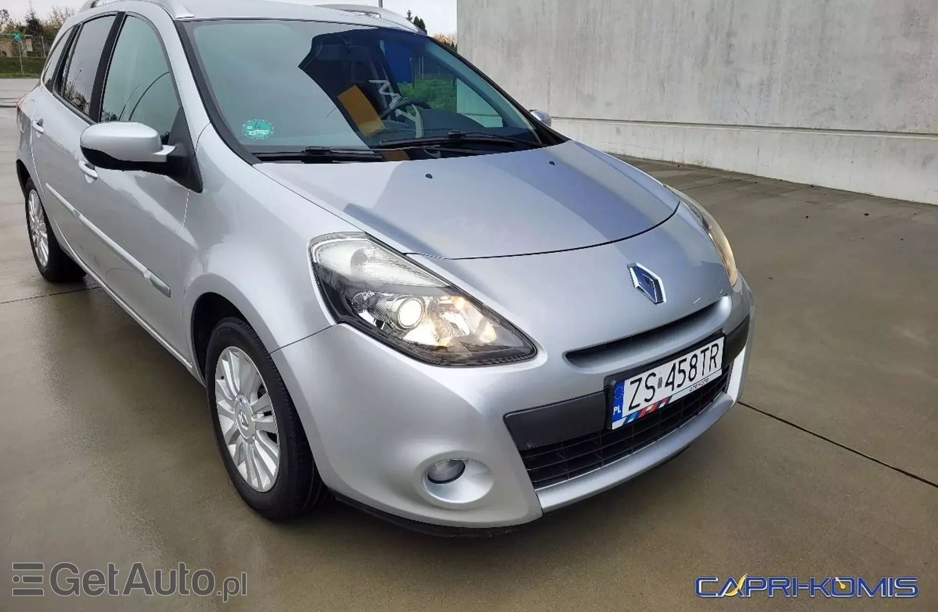 RENAULT Clio 