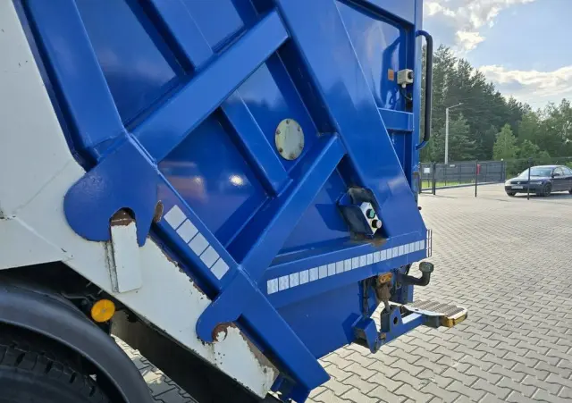 DAF LF 2011 Śmieciarka MOL PUSHER 2000 