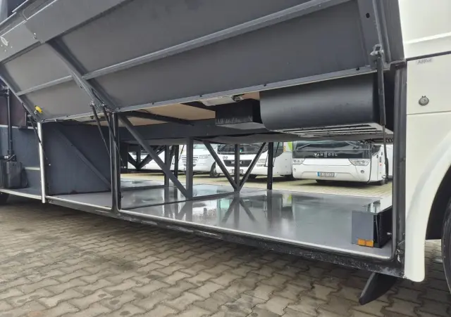 BOVA FUTURA FLD13 / SPROWADZONA / 241 000 KM / EURO 5 