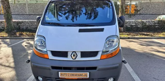 RENAULT Trafic 