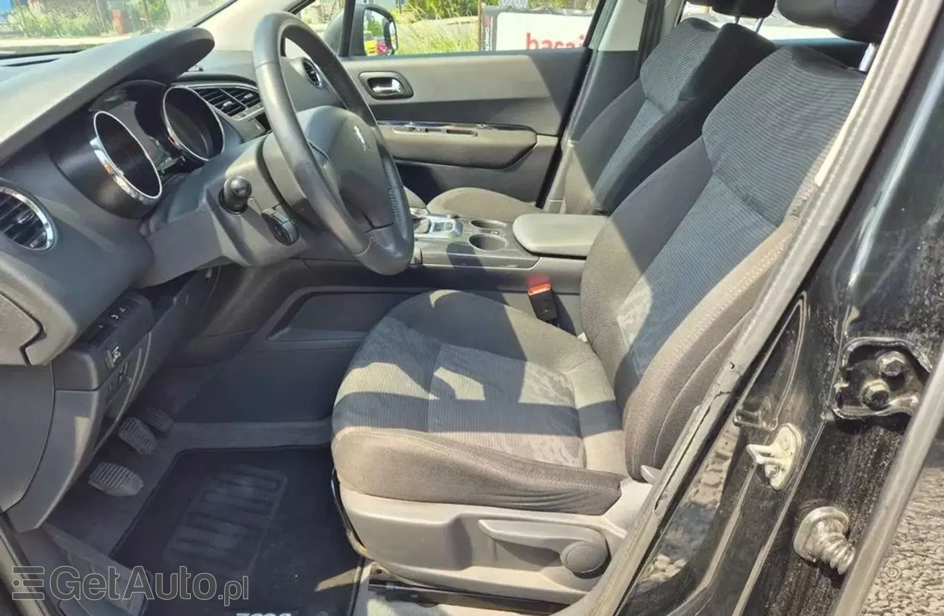 PEUGEOT 3008 1.6 VTI (156 KM)