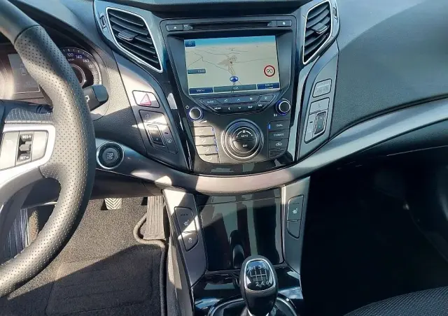 HYUNDAI I40 I40cw 2.0 Premium