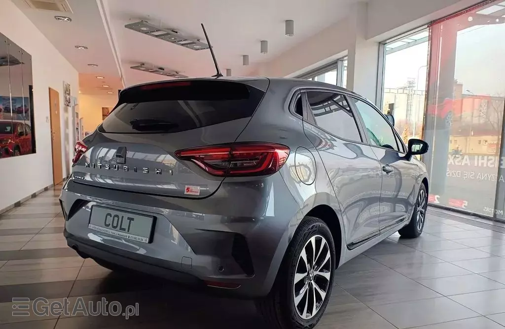 MITSUBISHI Colt 