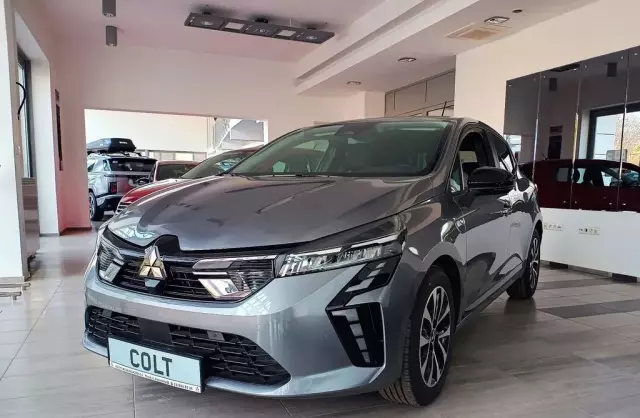 MITSUBISHI Colt 