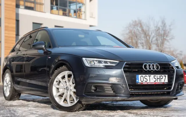 AUDI A4 Avant 2.0 TDI ultra S tronic sport