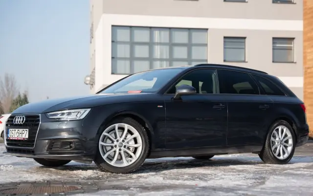 AUDI A4 Avant 2.0 TDI ultra S tronic sport