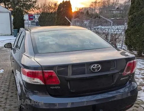 TOYOTA Avensis 