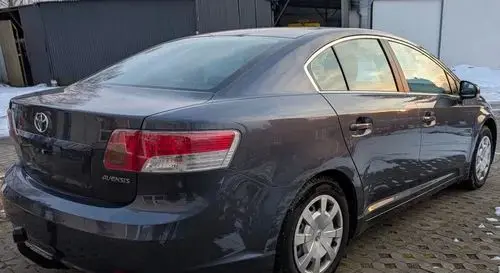 TOYOTA Avensis 