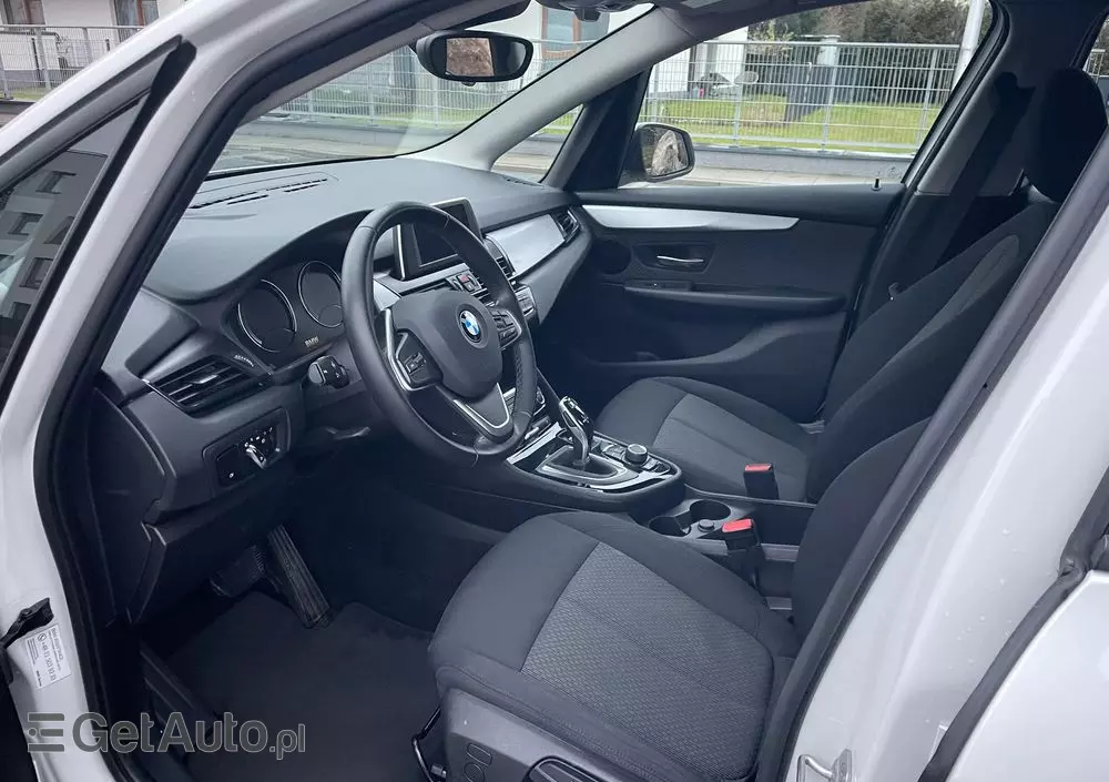BMW Seria 2 216d