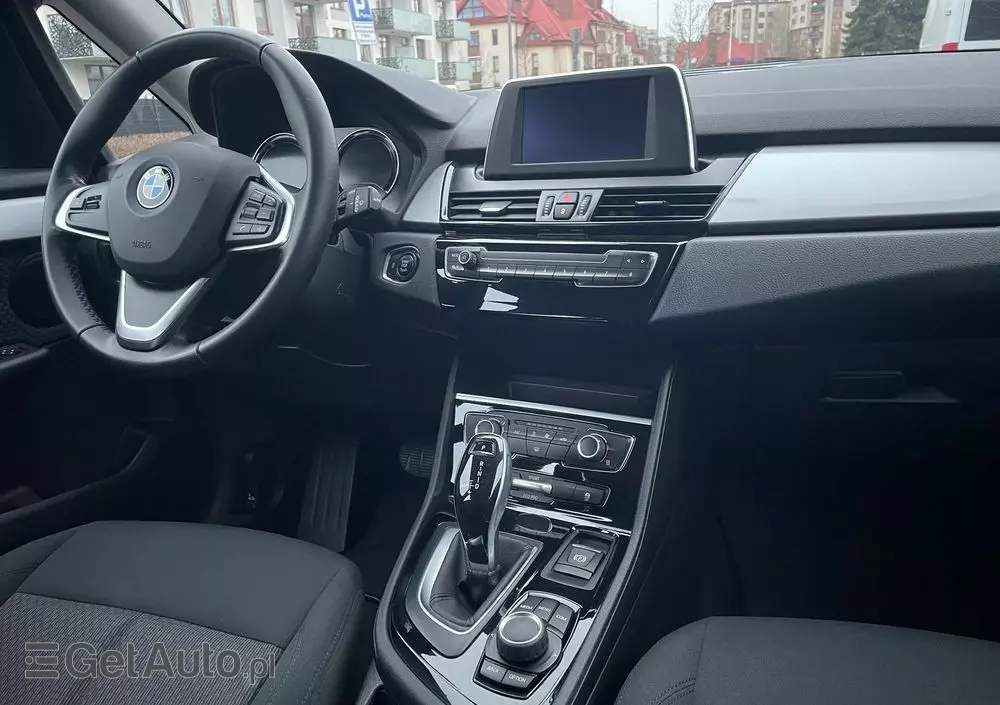 BMW Seria 2 216d