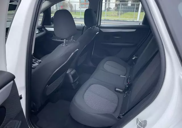 BMW Seria 2 216d