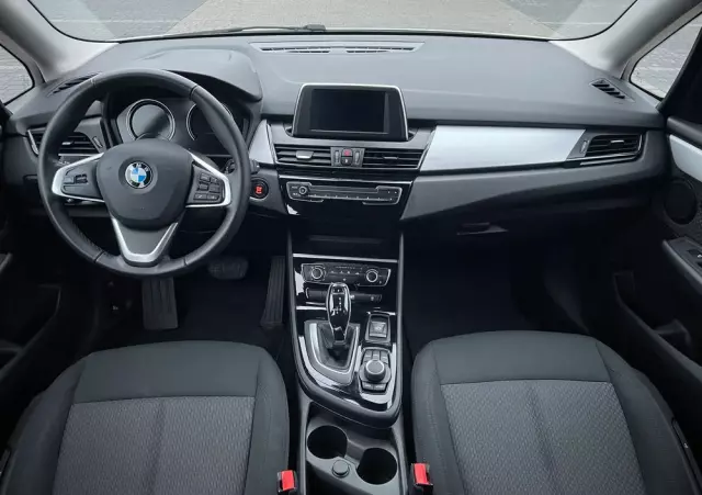 BMW Seria 2 216d