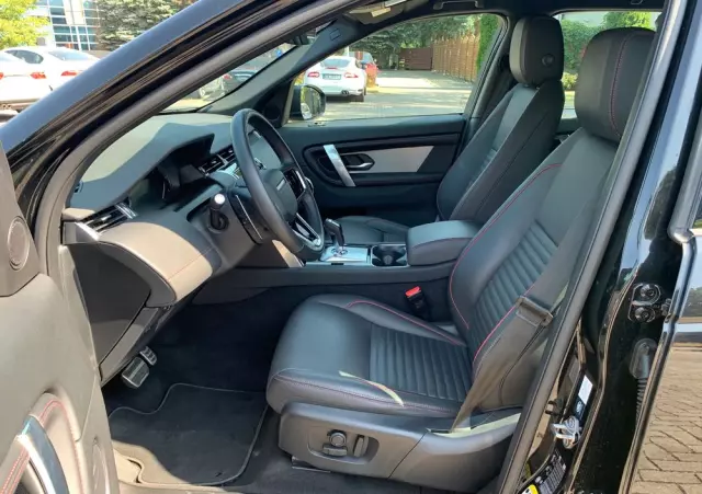 LAND ROVER Discovery Sport D200 Dynamic HSE