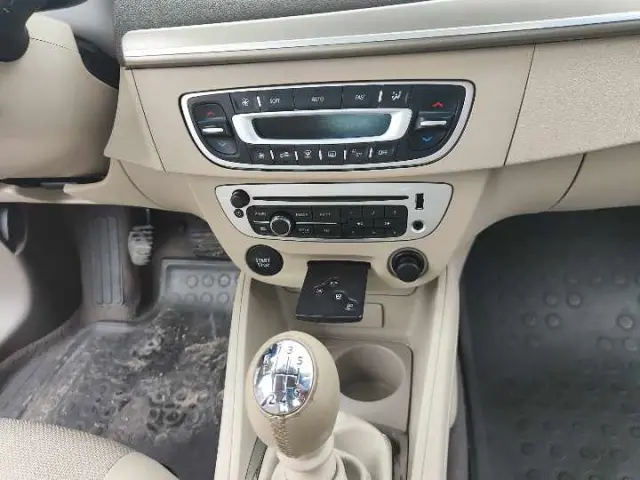 RENAULT Fluence 