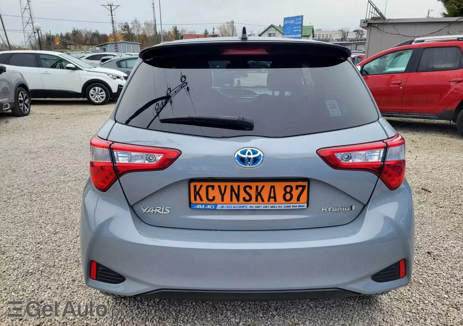 TOYOTA Yaris Hybrid 100 Active